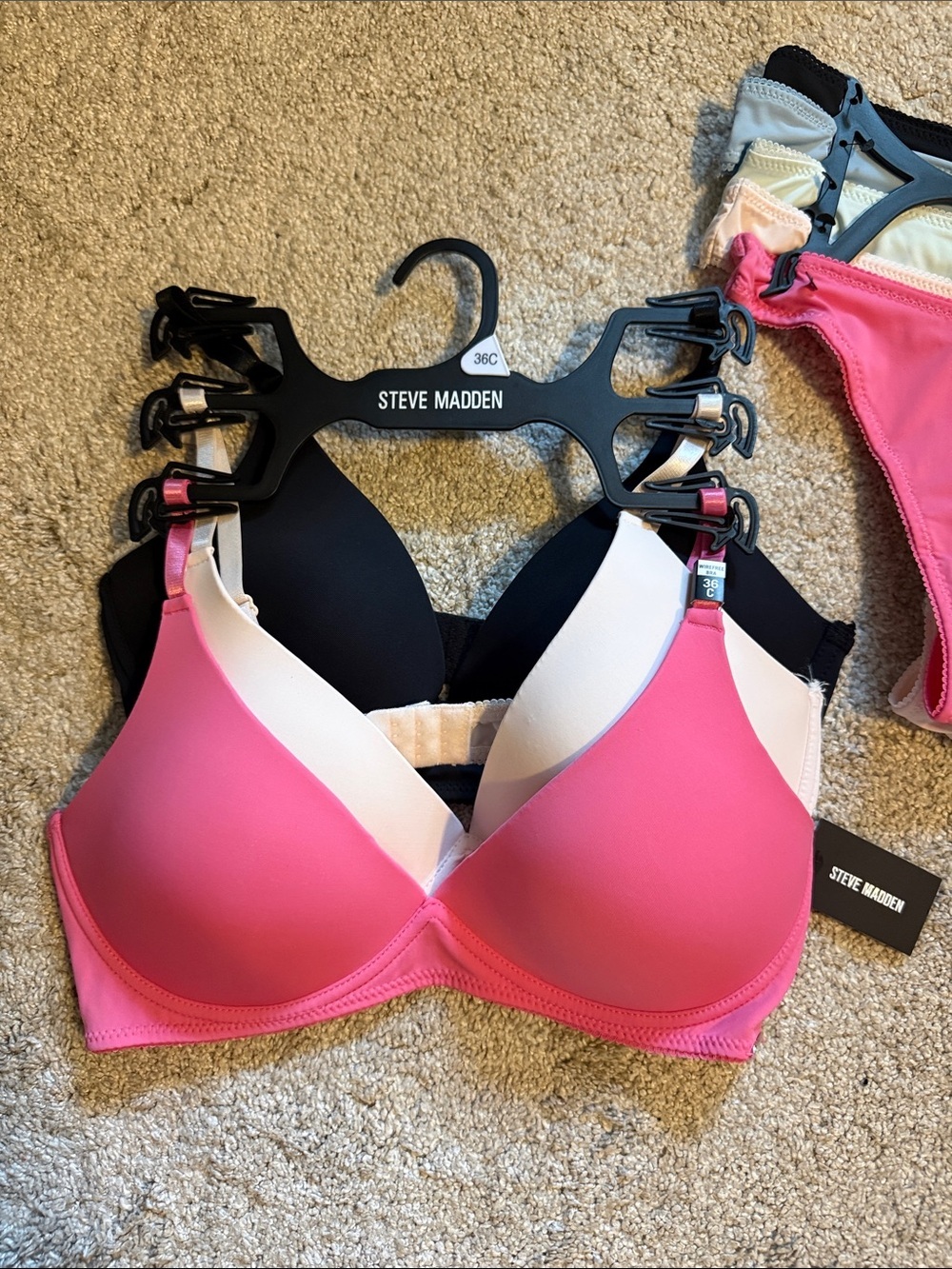 NWT Steve Madden Wirefree T-shirt Bra Set